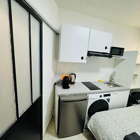 Cozy Near The Eiffel Tower شقة *